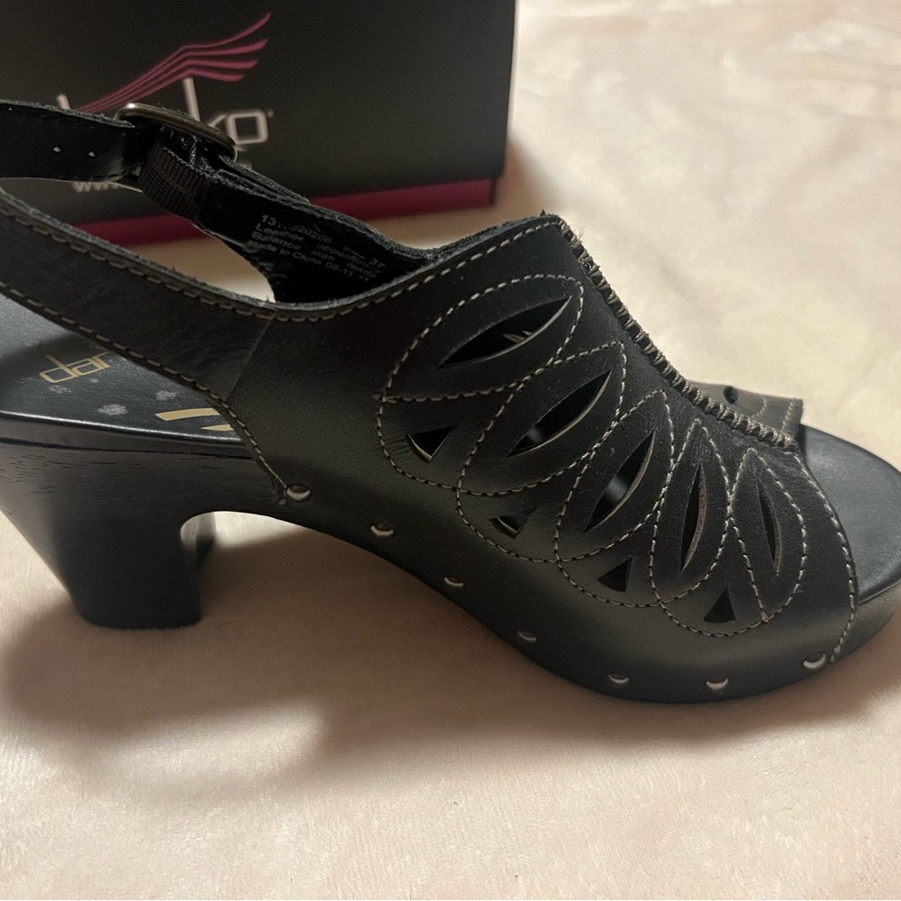 Dansko Black Sandals with Chunky Heel and Woven Design from the Walking Shoe Co. - Picture 2 of 12